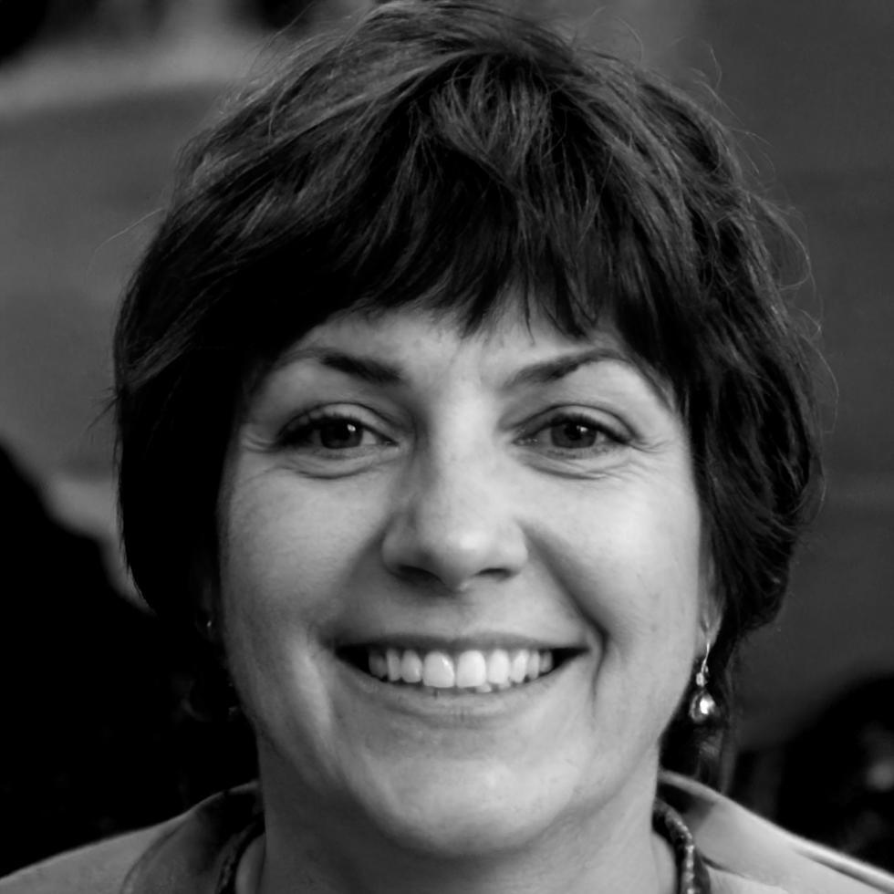 Instructora especialista en análisis financiero